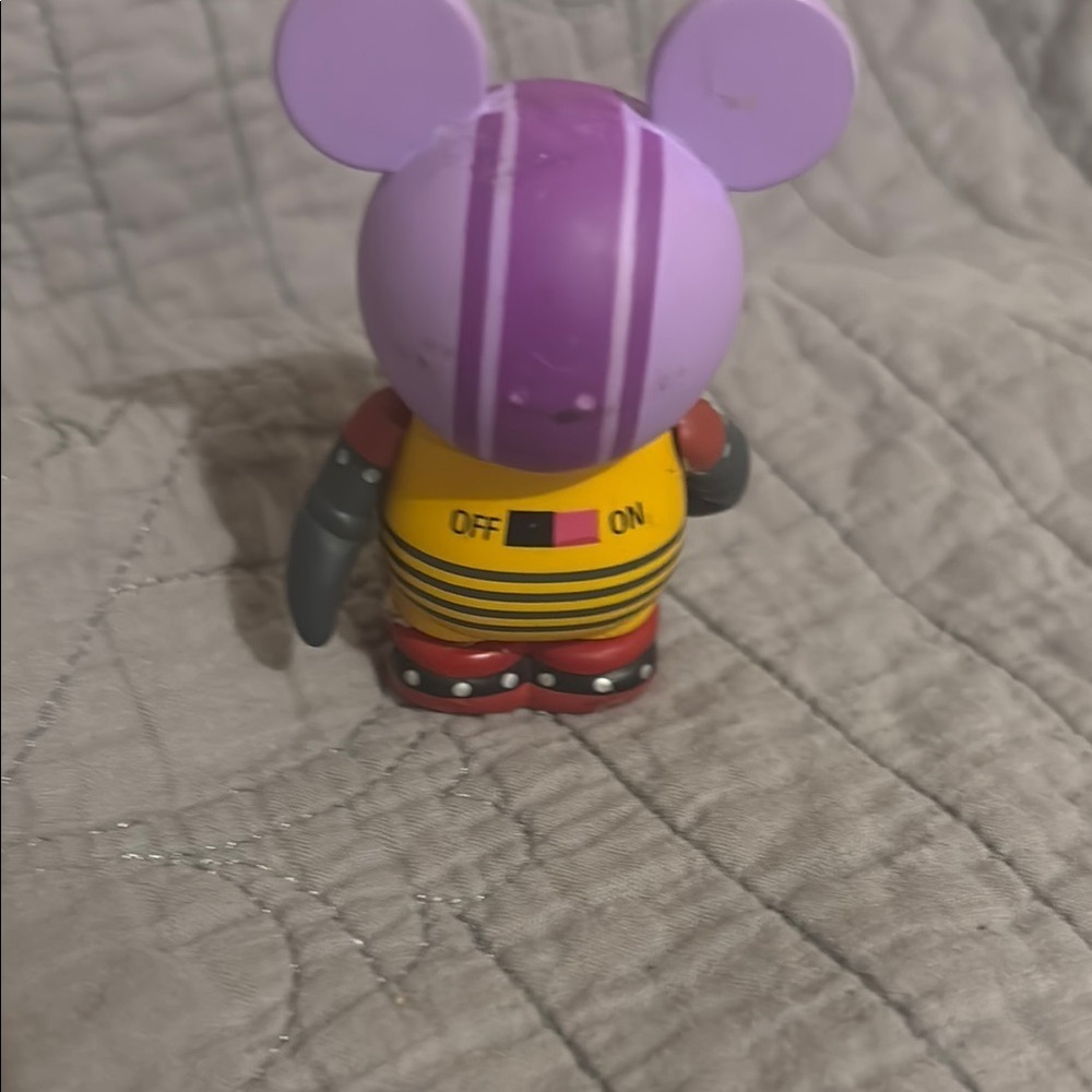 Disney store vinyl nation “ mixed up robot “ - Picture 2 of 5